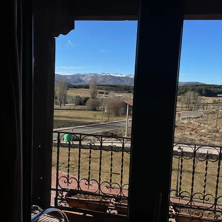 Hotell Garabatos Navarredonda de Gredos
