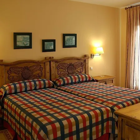 Garabatos 2* Наварредонда-де-Гредос