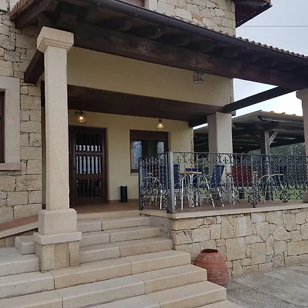 Отель Garabatos Наварредонда-де-Гредос