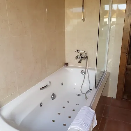 Отель Garabatos 2*