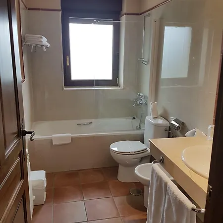 Отель Garabatos Наварредонда-де-Гредос