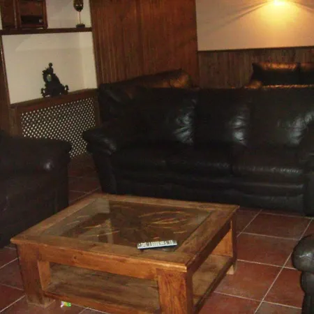 Отель Garabatos Наварредонда-де-Гредос