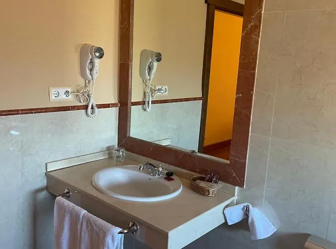 Garabatos 2* 나바레돈다 데 그레도스