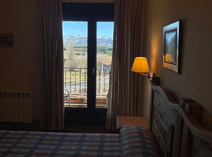 Garabatos 2* 나바레돈다 데 그레도스