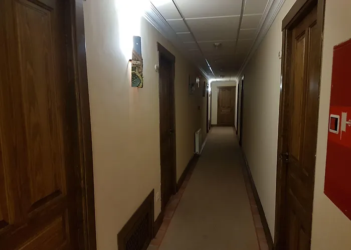 Garabatos 나바레돈다 데 그레도스